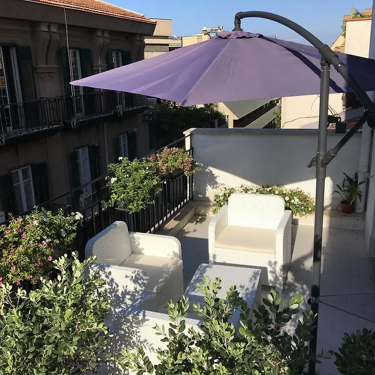 Dimora Villareale Palermo 3*,  Italia