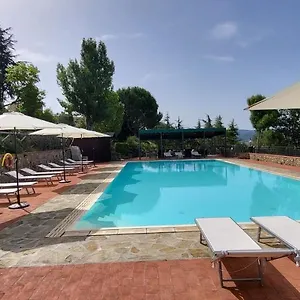 Tenuta Colombaio Couette-café Casole dʼElsa